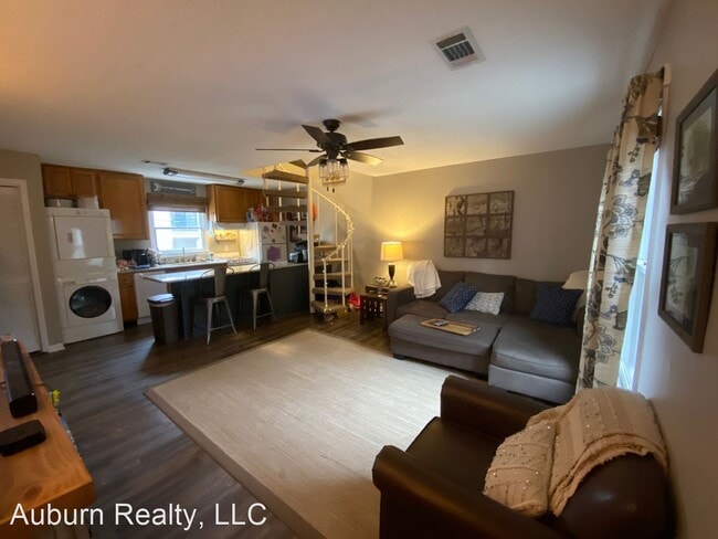 Primary Photo - 2 br, 2 bath House - Campus Courtyard @ Ma...