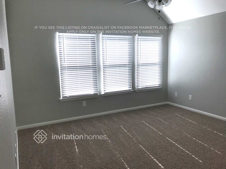 Building Photo - 1204 Taylor Ln