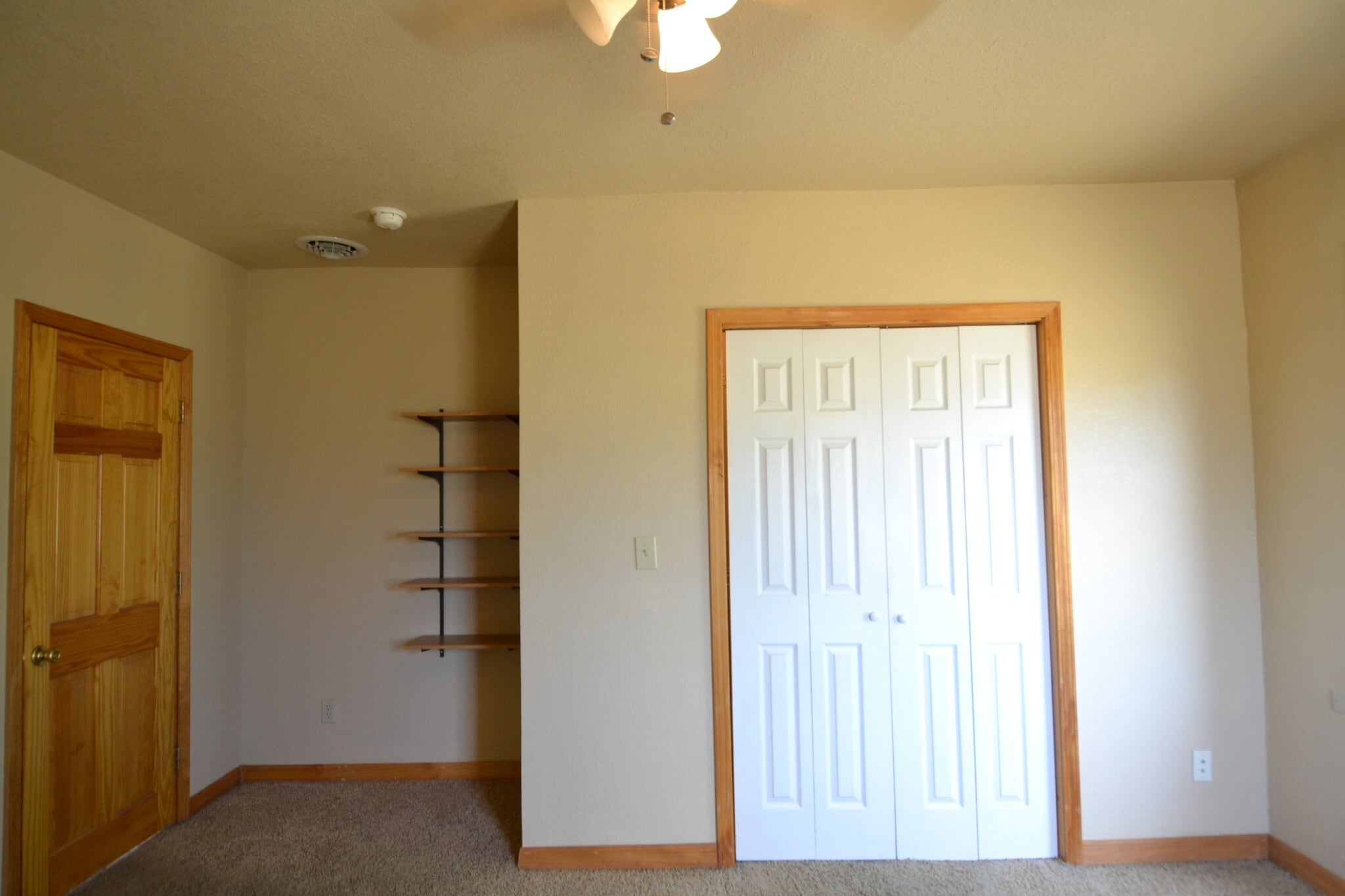 Building Photo - 1203 S Osteopathy Ave