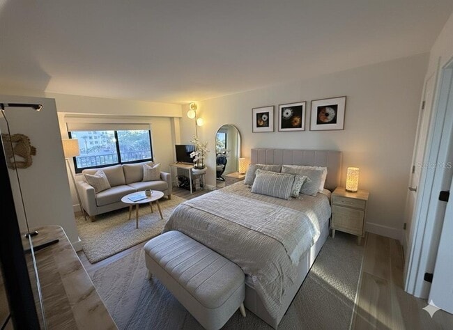 Building Photo - 11 Sunset Dr