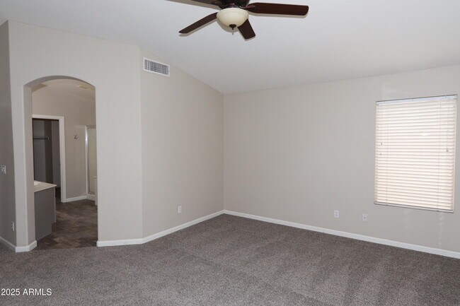 Building Photo - 6760 W Monona Dr