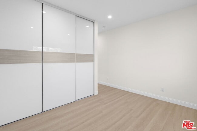 Building Photo - 2445 Harwood St