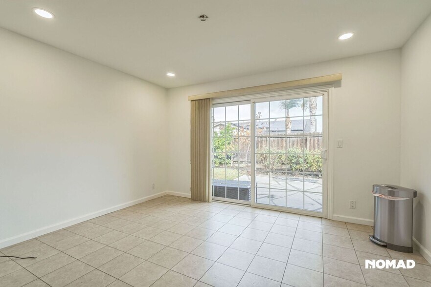 Building Photo - 5450 Scenic Ave