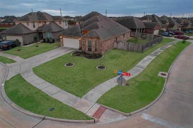 Building Photo - 3511 Christopher Dr