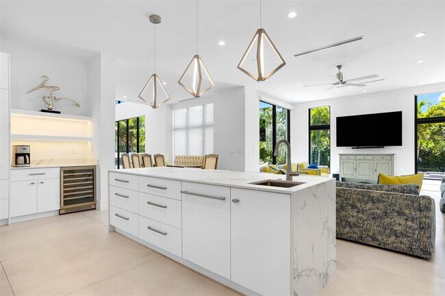 Building Photo - 2001 Marietta Dr