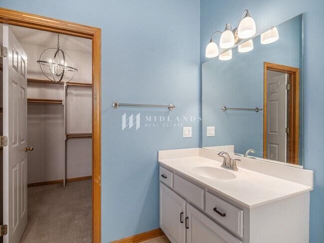 Building Photo - Wonderful Ranch Home