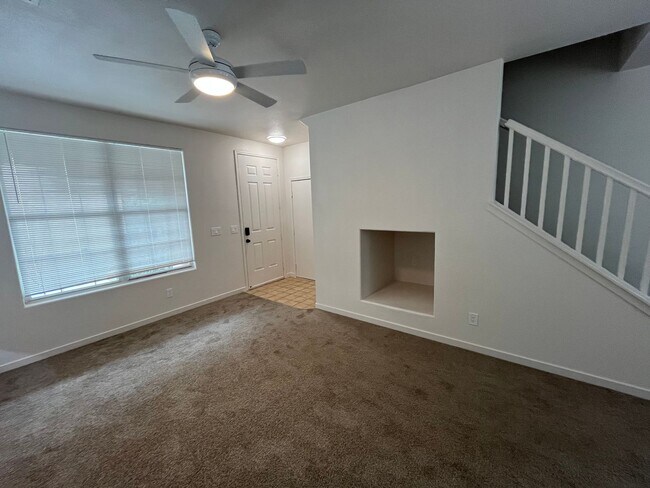 Building Photo - Beautiful home ready for rent