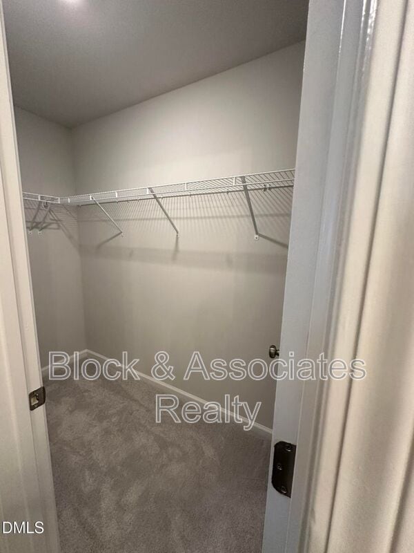 Building Photo - 608 Gimari Dr
