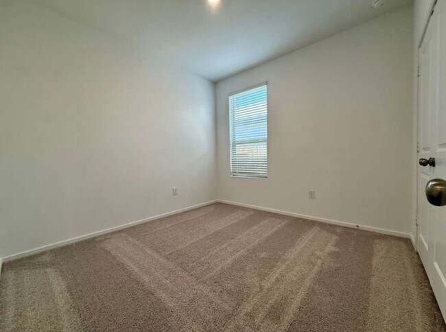 Building Photo - 15349 Dapple Blf Ln