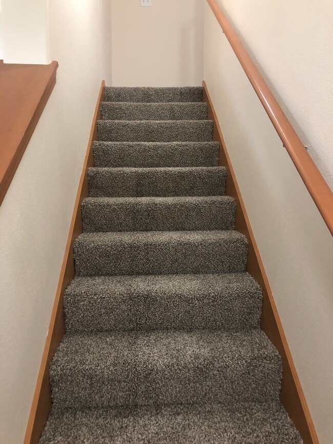 Building Photo - Room for Rent Inside Charming Mount Vernon Home