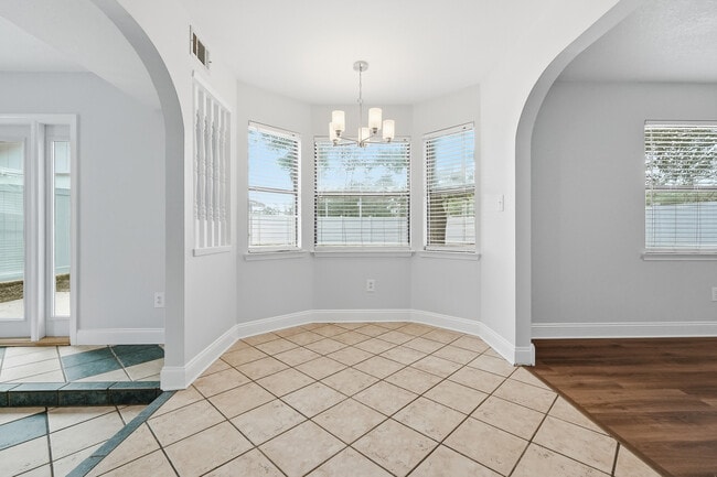 Building Photo - 120 Dyer St