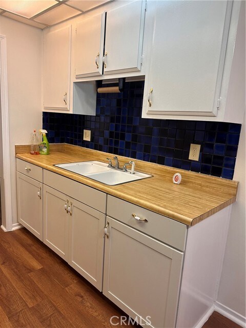 Building Photo - 1350 W Lambert Rd