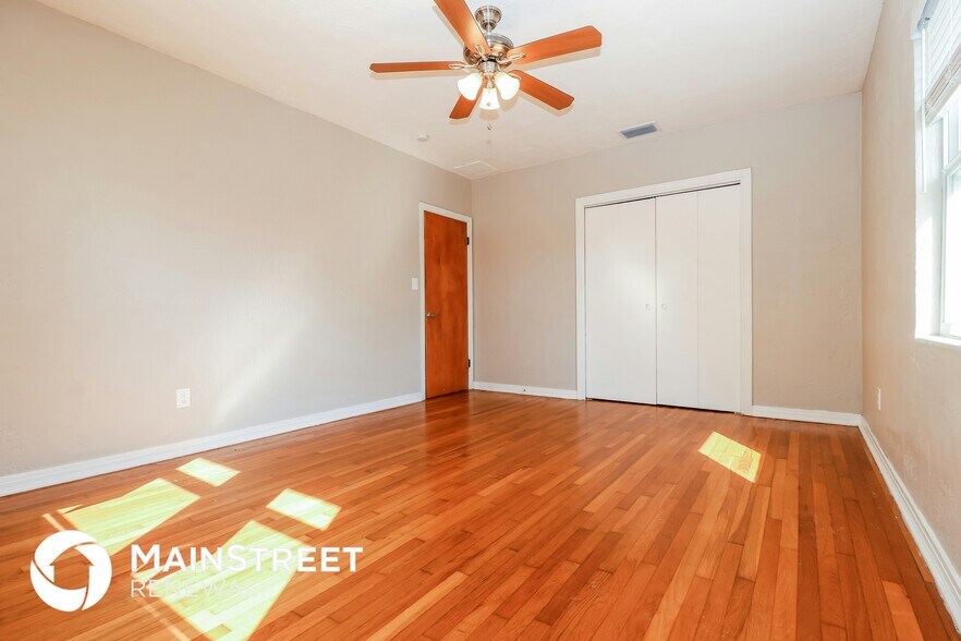 Building Photo - 614 Brookside Dr