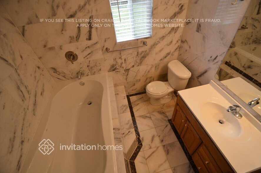 Building Photo - 4200 176th Pl NE