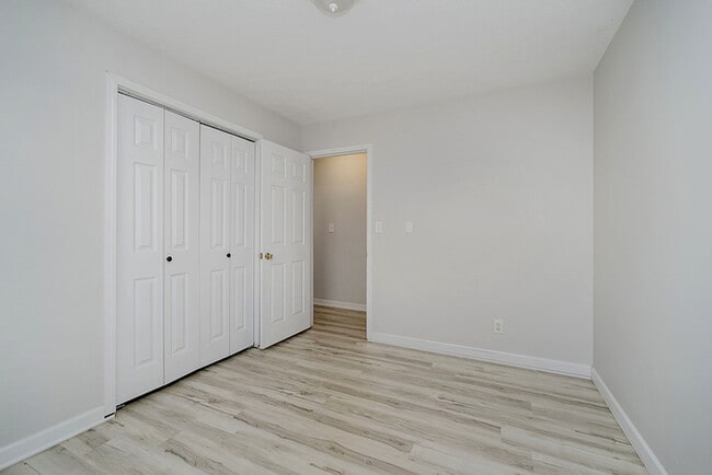 Building Photo - Bright & Inviting 2BR Home Near the Monon Center