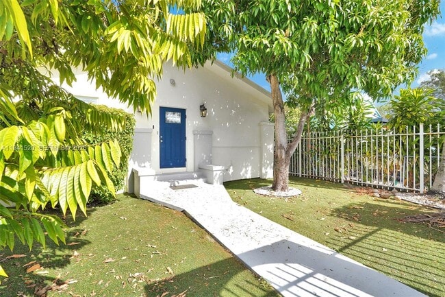 Building Photo - 37 NW 47th St