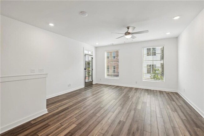 Building Photo - 432 Burton Dr