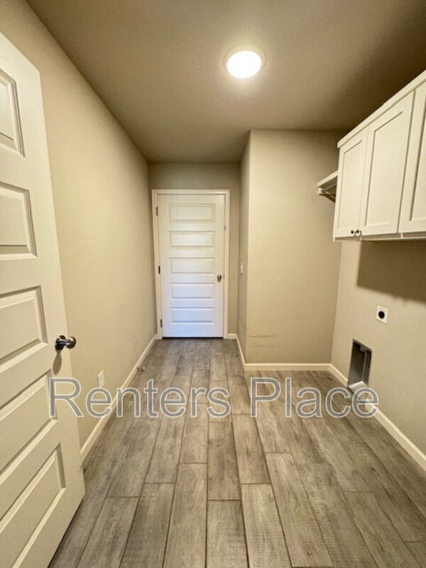 Building Photo - 28003 E 107th St S