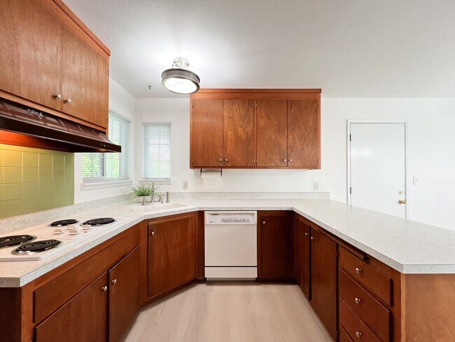 Building Photo - Charming Three Bedroom North Napa Home