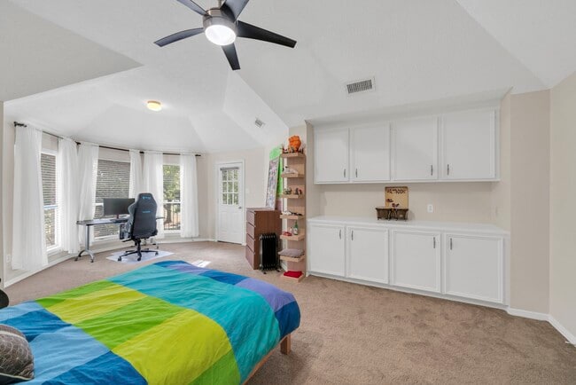 Building Photo - 70 N Skyflower Ct