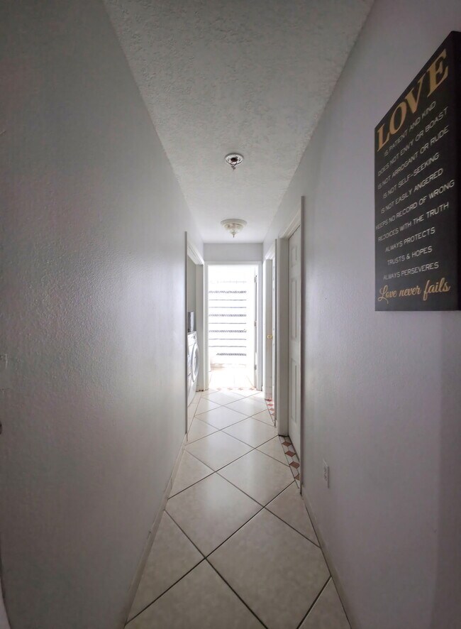 Building Photo - 13105 Odyssey Lake Way