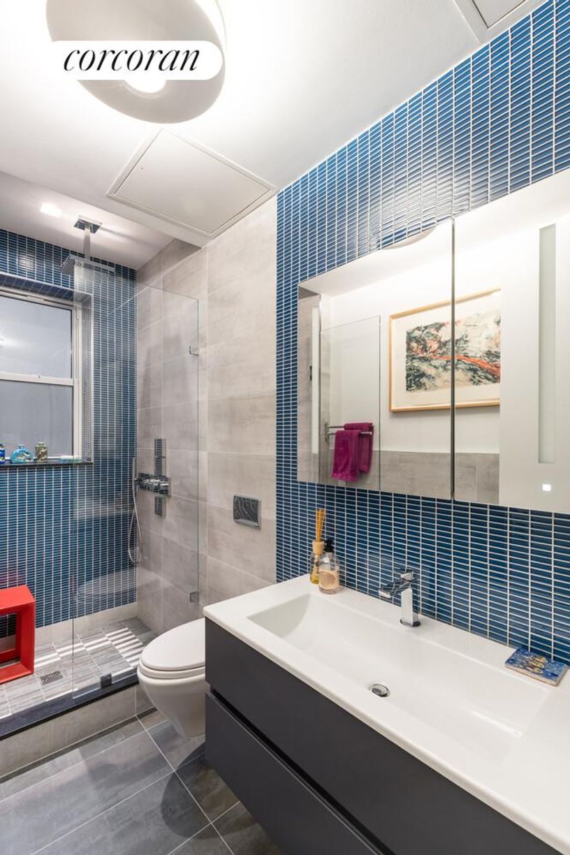 Building Photo - 430 W 116th St