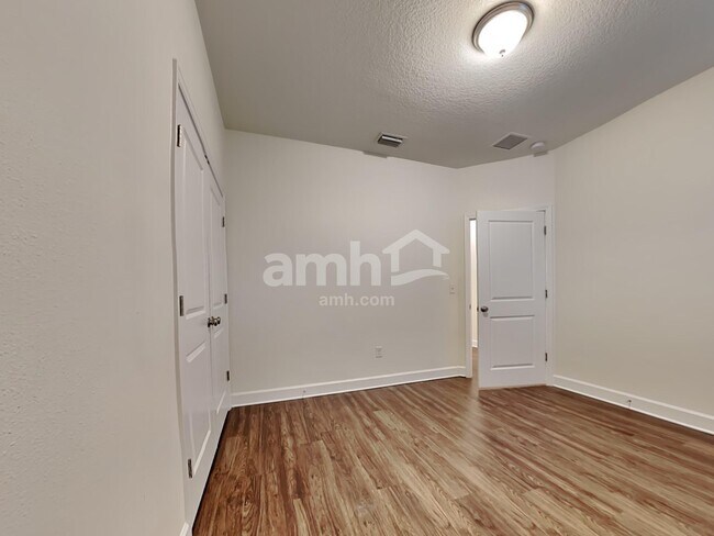 Building Photo - 105 Moultrie Crossing Ln