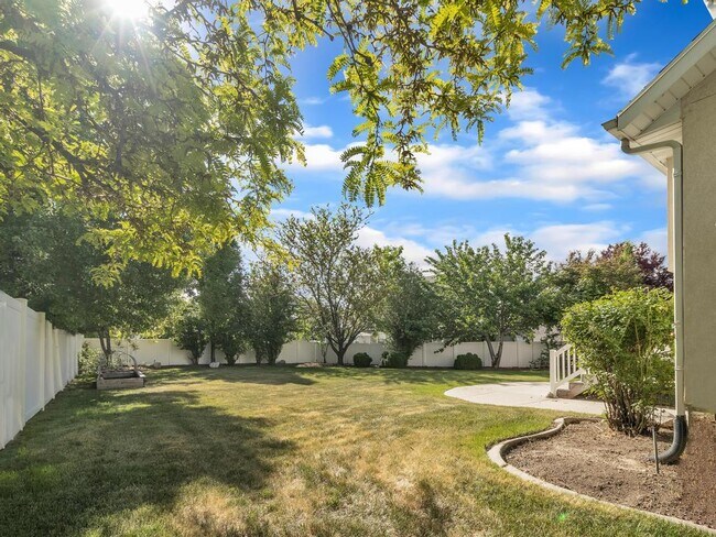 Building Photo - 6313 S Lake Fork Cir