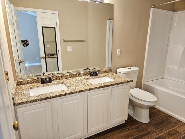 Building Photo - 2784 Terrell Trace Dr SE