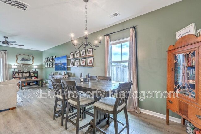 Building Photo - 302 Fox Gap Rd