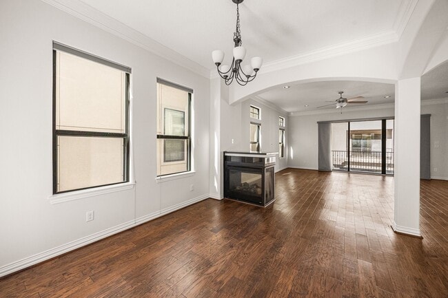 Building Photo - 7227 Laguna Villas