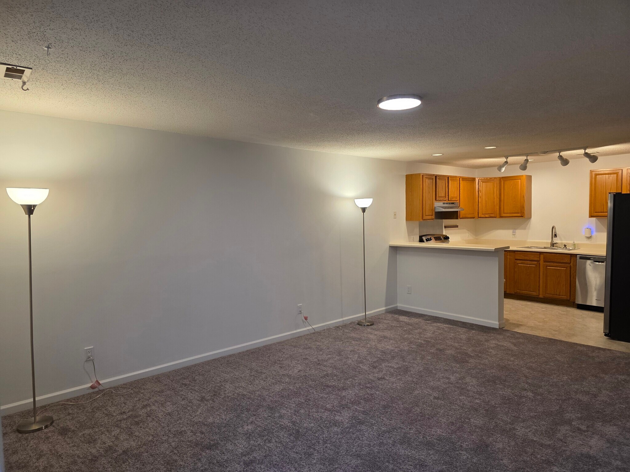 Building Photo - 30 Robinson Cove Rd