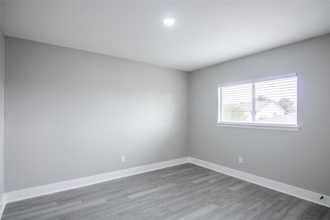 Building Photo - 20911 Young Meadows Way