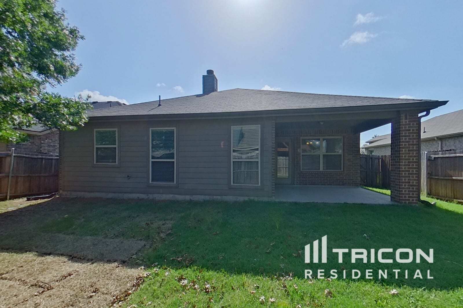 Building Photo - 1332 Red River Dr