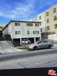 Building Photo - 4817 Oakwood Ave