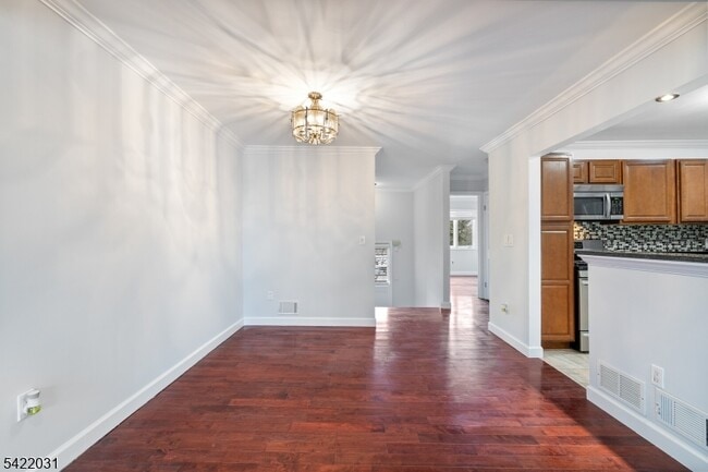 Building Photo - 33 Stockton Ct