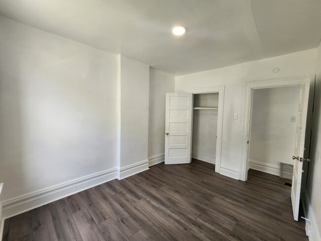 Building Photo - 446 Airbrake Ave