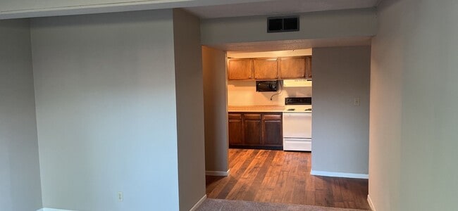 Interior Photo - Quail Creek Apts.