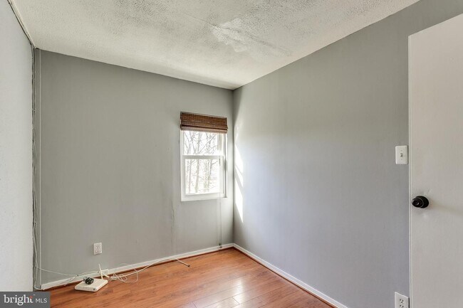 Building Photo - 341 Bigley Ave