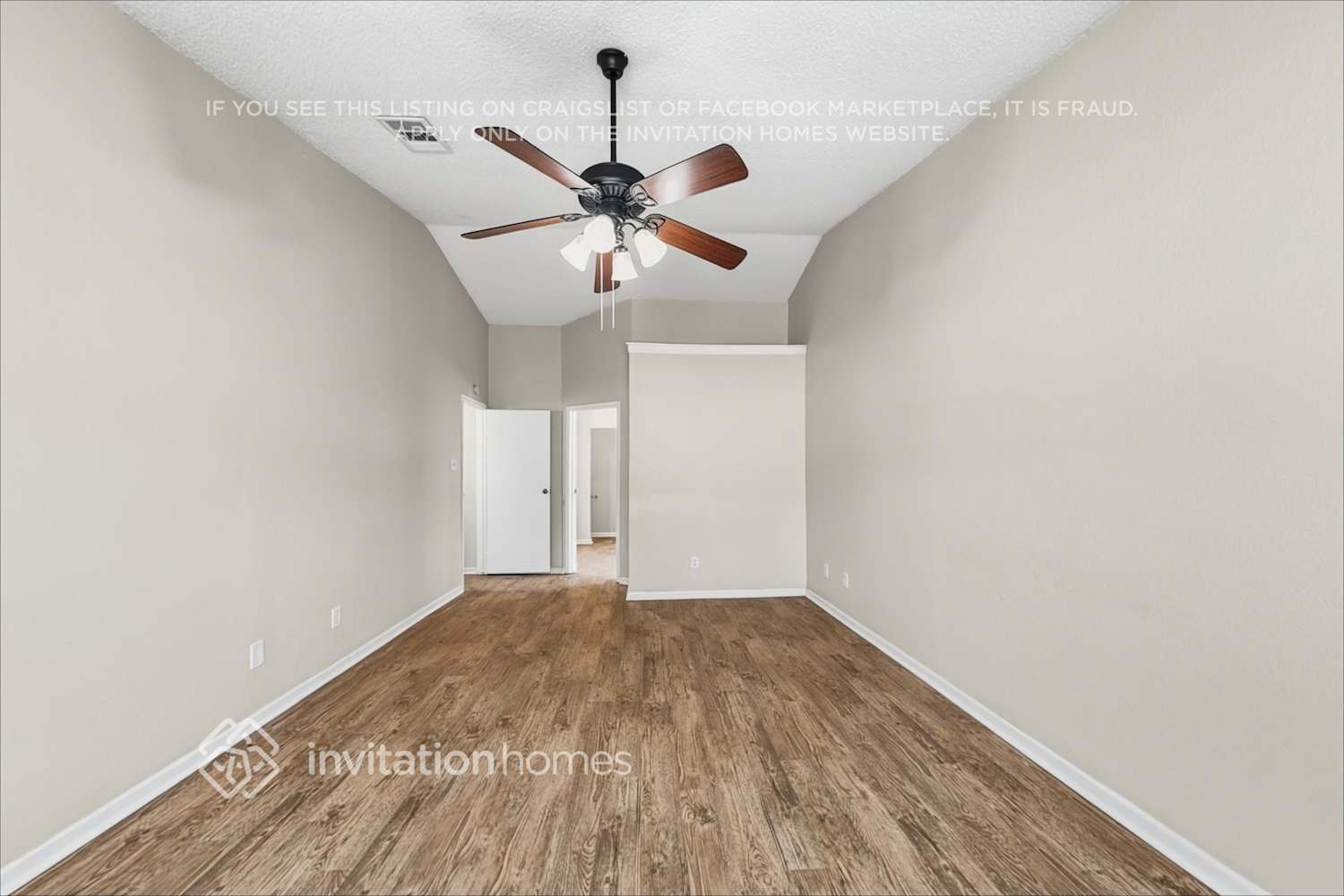 Building Photo - 5345 Colonial Dr