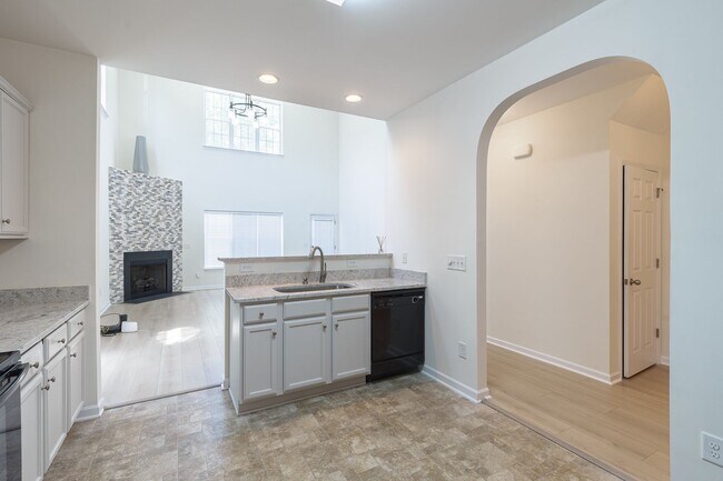 Building Photo - 5907 Landerwood Dr