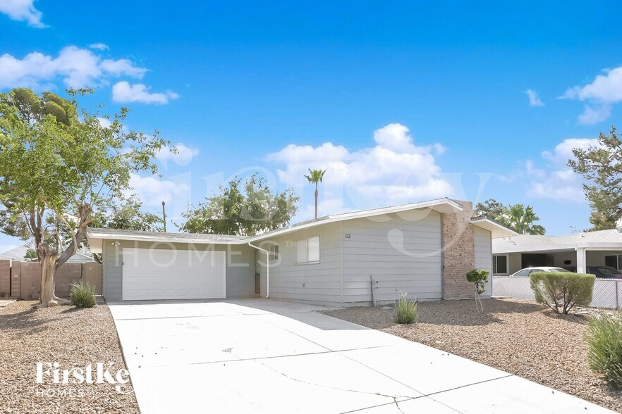 Building Photo - 2552 Masters Cir