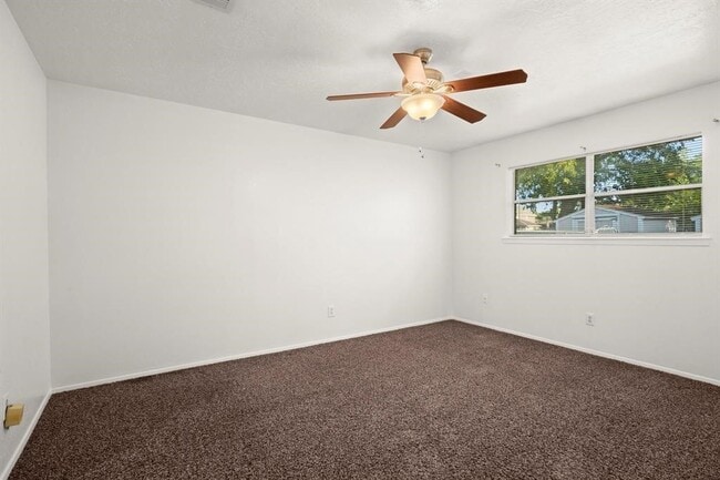 Building Photo - 6314 Olson Ln