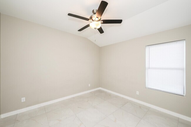 Building Photo - 7106 EL MESON DR