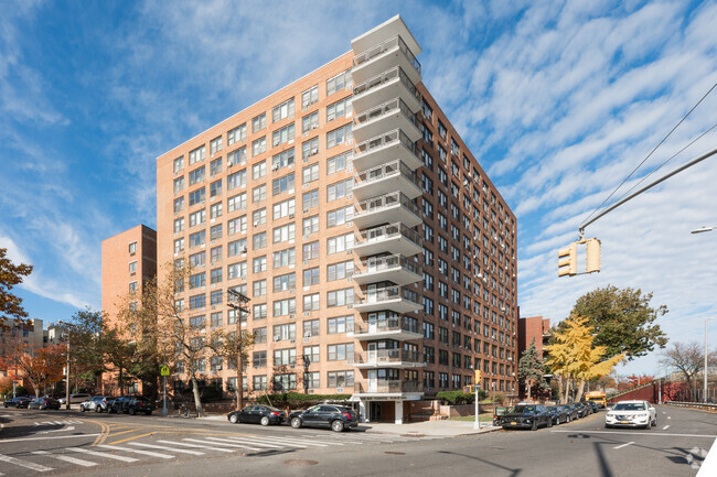 Building Photo - Pelham Bay Towers