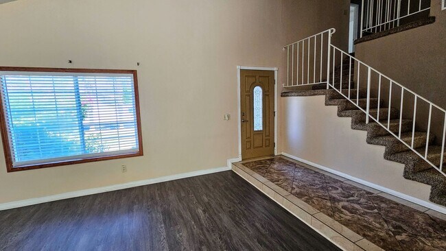 Building Photo - 2632 S Marigold Ave