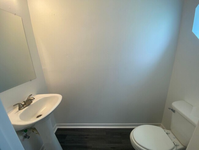 Building Photo - Welcome Home! Beautiful 3 Bedroom, 2.5 Bat...
