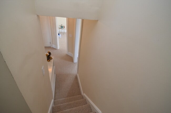 Building Photo - 39 Cleveland St