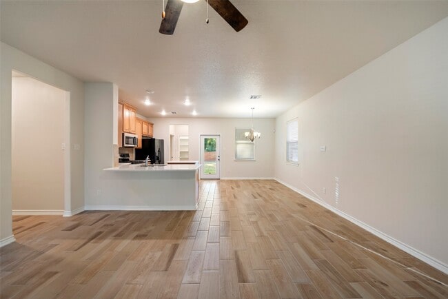 Building Photo - 26307 Pine Canyon Dr