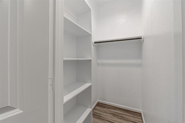 Building Photo - 16211 Northern Cardinal Ln